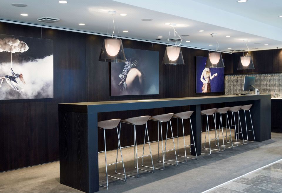 래디슨 블루 에어포트 터미널 호텔 외관