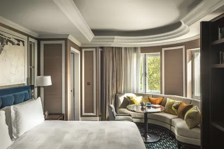 The Cadogan, A Belmond Hotel, London Отели рядом с достопримечательностью «Palmers Green United Reformed Church»