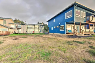 Sanderling Sea Cottages, Unit 3 w/ Private Balcony Hotels in Waldport
