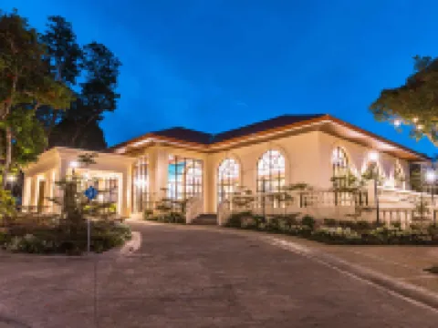 Hillcreek Gardens Tagaytay Hotels in Alfonso