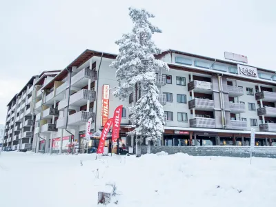 Rukakylän Helmi Hotels near Magical Pond Igloos