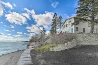East Tawas Home w/ Patio, Lake Huron on-Site - واي فاي