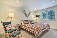 Family-Friendly Packwood Retreat w/ Deck! - Wifi