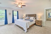 Hot Tub & Deck: Gorgeous Retreat in Pocono Summit! - Pysäköinti