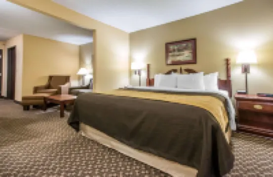 Quality Inn & Suites Mendota Near I-39 Hotels in LaSalle County