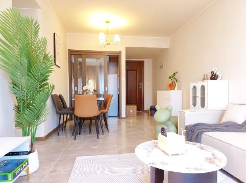 蟲子短租公寓（九齡西路分店）