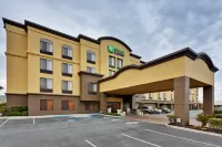 Holiday Inn Express SAN FRANCISCO-AIRPORT NORTH by IHG - parking