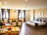 La Mia Lakeview Hotel โรงแรมในเปลกู