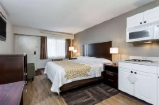 Days Inn by Wyndham Harrisburg North Hotels in Susquehanna Township