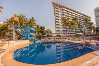 Krystal Ixtapa - Family