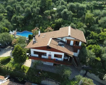 Delvai Hotels in Brenzone sul Garda