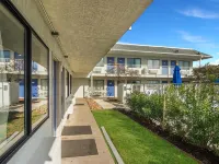 Motel 6 College Station, TX - Bryan Hotels near Bee Creek Park