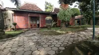 Hotel Batik Yogyakarta فنادق في Gedong Tengen