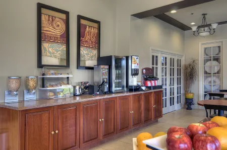 University Park Inn & Suites