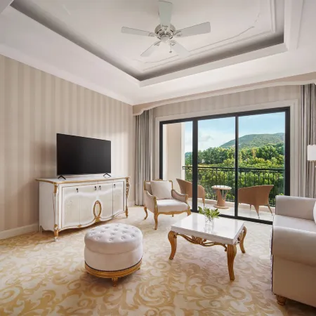 Nha Trang Marriott Resort & Spa, Hon Tre Island