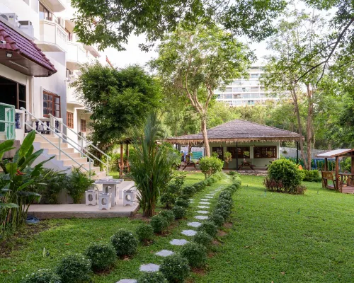 Hillside Resort Hotels near Pattaya Hill