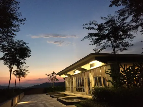 Southville Stay 2 @ Savanna Executive Suite Hotels in Bangi