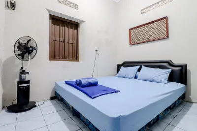 Homestay Damandiri Prambanan Syariah Hotels in Prambanan