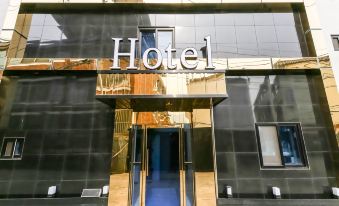 Asan Lawrence Hotel