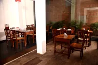 Hotel Sabareesh Park