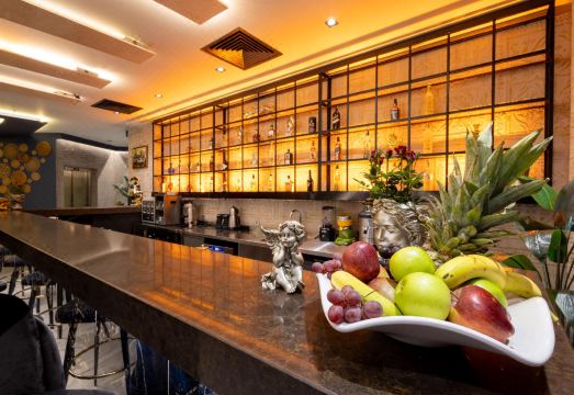 웨스트 도어 호텔