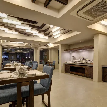 Hotel Carrefour Отели рядом с достопримечательностью «Мечеть Sidi Bashir»