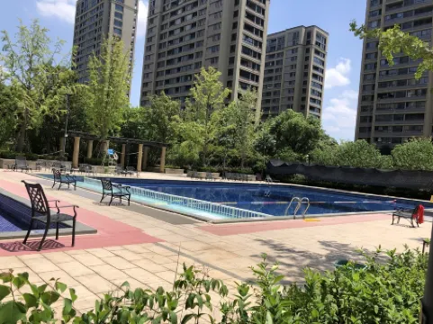 Laoyouji Pengyouzhijia Homestay (Baihe Road) Отели рядом с достопримечательностью «Jinhua Qilu Mountain»