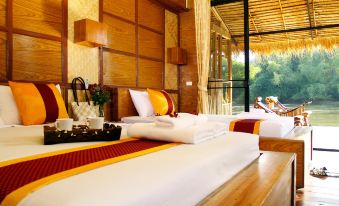 Boutique Raft Resort, River Kwai