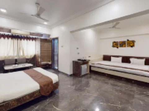 Hotel Jawahar Hotels in Ulhasnagar
