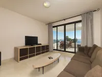 Frontal View - Balkon
