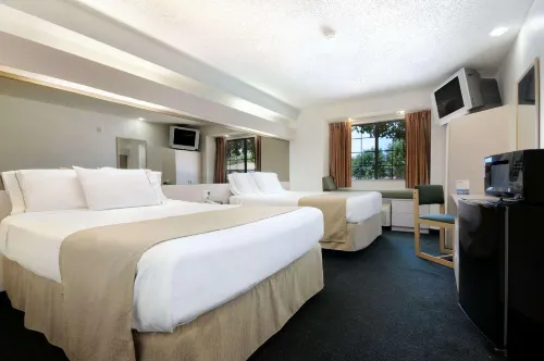 Travelodge by Wyndham Arlington/Dallas Area Hotels in Mansfield