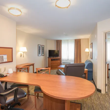 Candlewood Suites MOBILE-DOWNTOWN by IHG