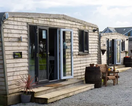 Wheal Rose Hot Tub Hotels in Wendron