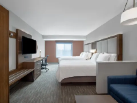 Holiday Inn Express & Suites CLINTON by IHG Hotels in Clinton