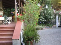 Carlo apartment in villa near the sea - wi-fi - Villas