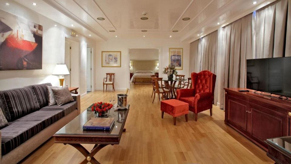 Piraeus Theoxenia Hotel