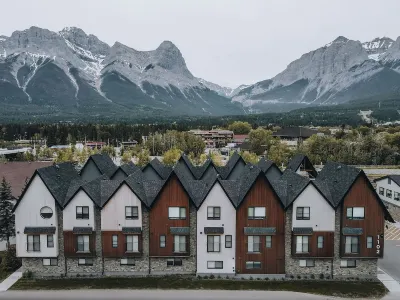 Basecamp Resorts Canmore Các khách sạn gần Elk Run Dog Off Leash Park