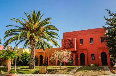 Colina Village Hotels near A Boneca