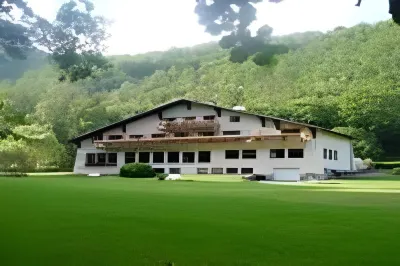 La Fischhutte, the Originals Relais 콜로이라로셰 호텔