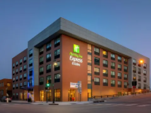 Holiday Inn Express & Suites TULSA DOWNTOWN by IHG Hotels in Tulsa