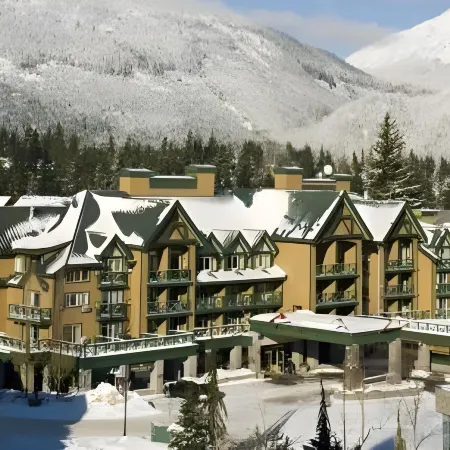 Pinnacle Hotel Whistler