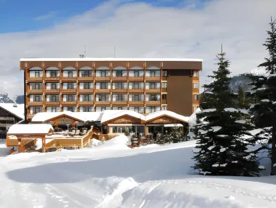 Alpes Hôtel du Pralong Các khách sạn gần Courchevel