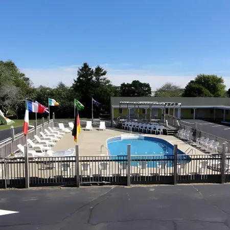 Jonathan Edwards Motel