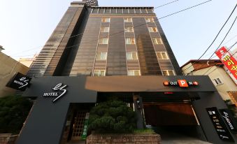 Hotel ES Cheongju