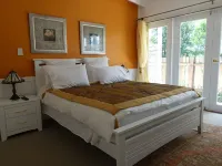 Winston Cottage Hotels in Woombye