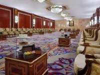 فندق انتركونتينينتال Hotels near كاسر الأمواج في أبوظبي