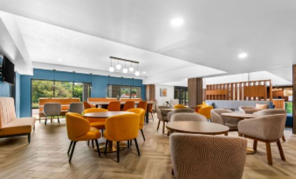 Comfort Inn & Suites