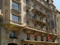 Hôtel Amirauté Hotels near Le Port de Toulon