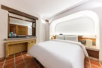 Hotel ES Cheongju - 3-Star