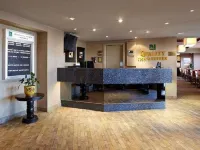 Quality Inn & Suites PE Trudeau Airport Hotels near Lachine